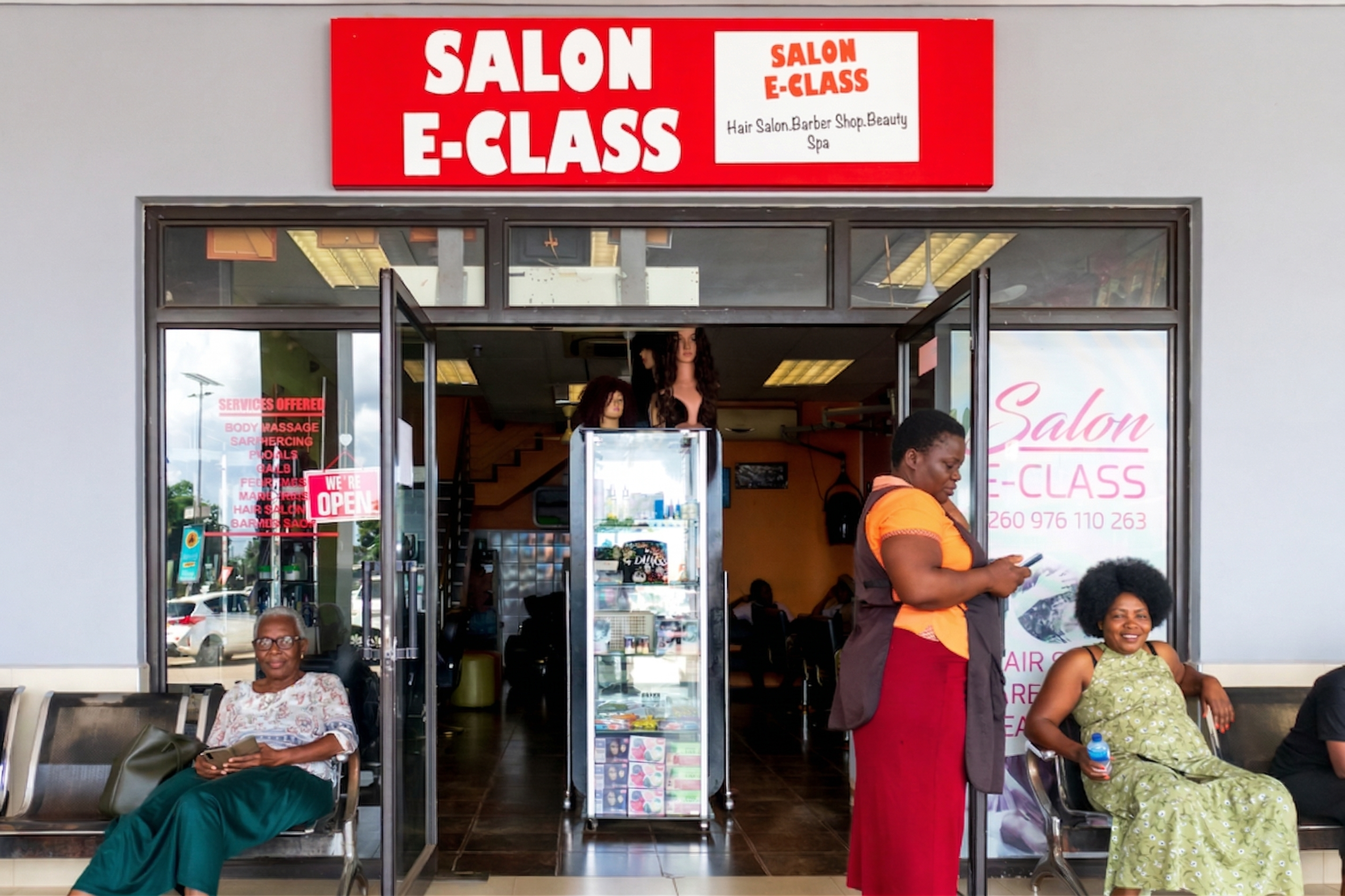 Salon E-Class